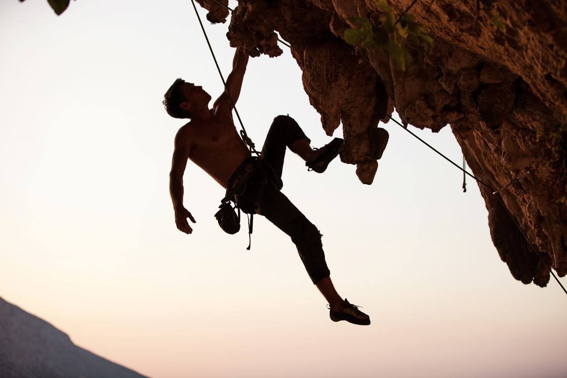 What to Wear When Rock Climbing (LIST) Adventure Genesis